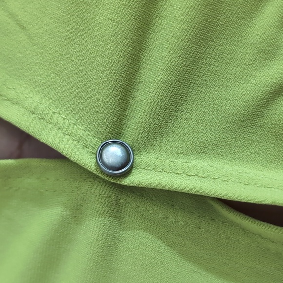 Susan Graver| Greenish Yellow Short Sleeved Blouse With Buttoned Slit Sleeves - Picture 6 of 15